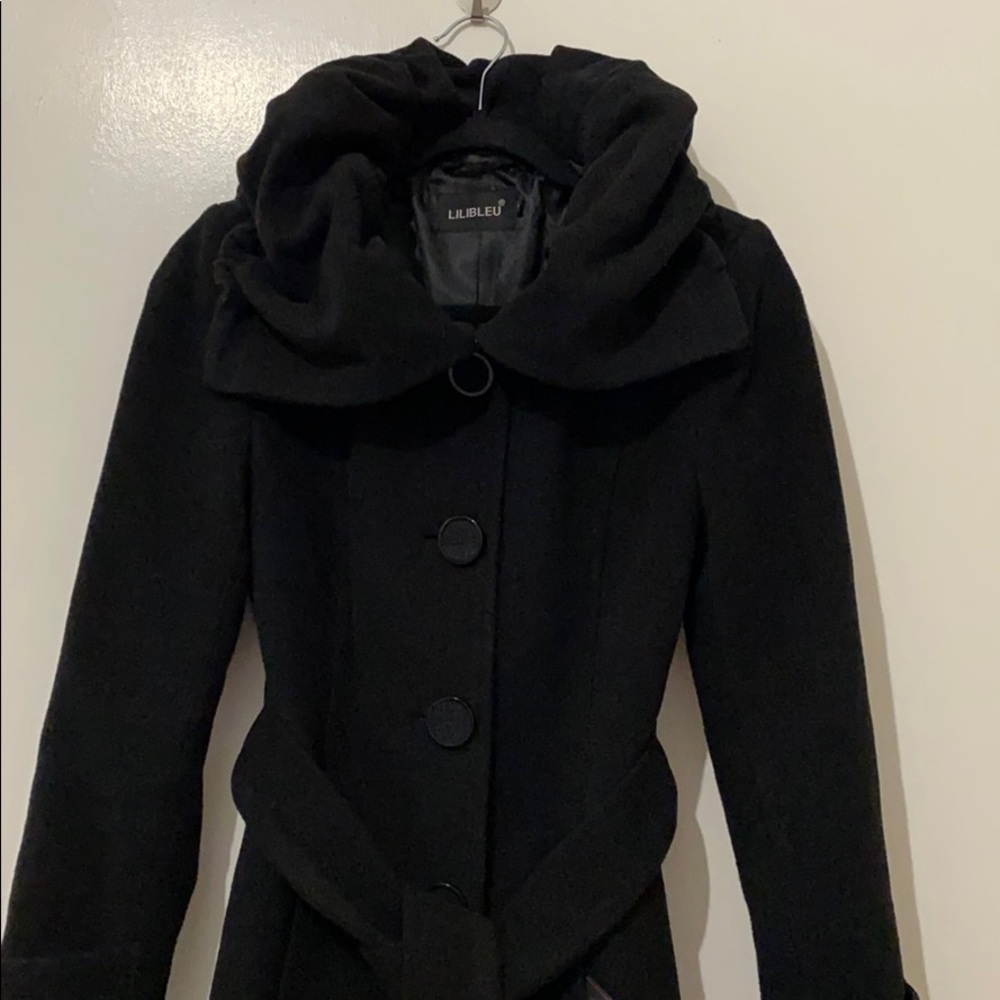 Coats - Picture 5 of 7